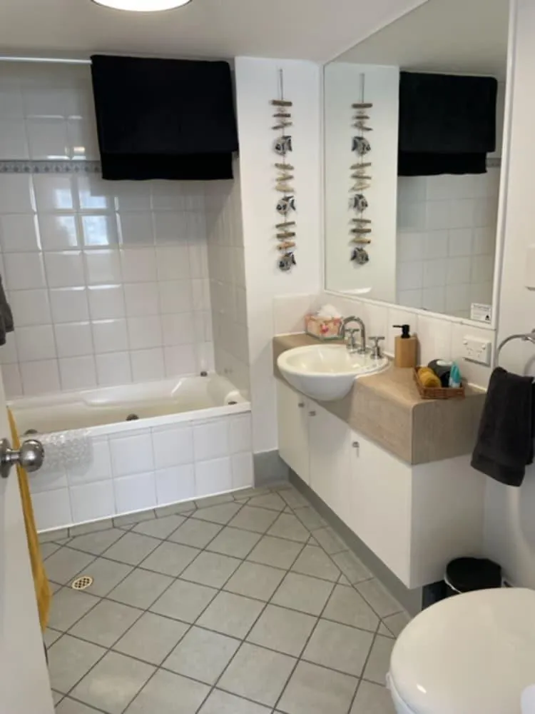 Nautilus Resort Mooloolaba 3*,  Australia